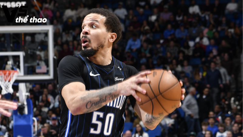 Cole Anthony thanh ly hop dong 2