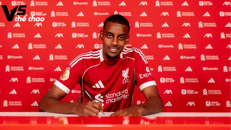 Từ Newcastle đến Liverpool: Hành trình của một “bom tấn”