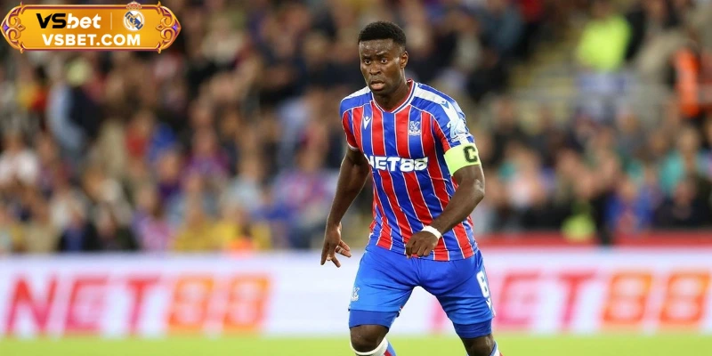 Khả năng chuyền bóng Guehi hoàn hảo triết lý mới của Slot